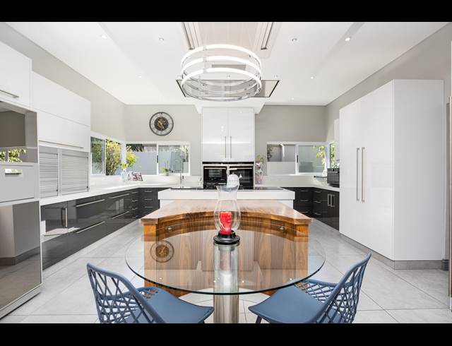 7 BEDROOM HOUSE FOR SALE IN DAINFERN GOLF ESTATE
